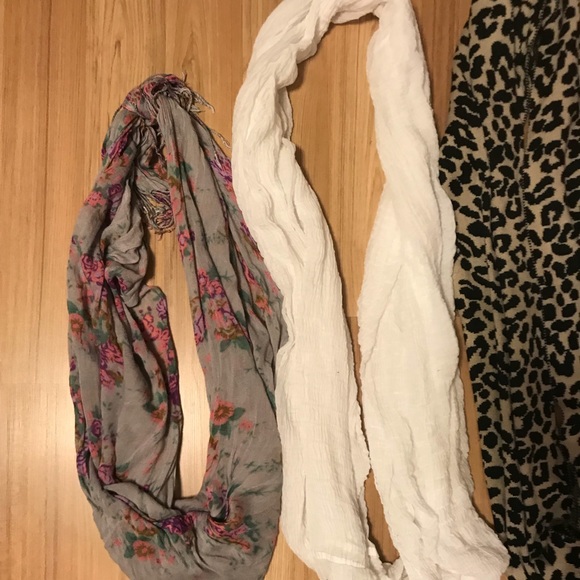 Infinity Scarf Bundle - Picture 2 of 6